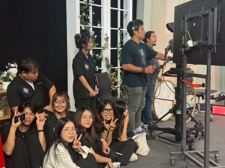 ไทยพีบีเอสให้การต้อนรับคณะศึกษาดูงานจากคณะบริหารธุรกิจและนิเทศศาสตร์ ม.พะเยา