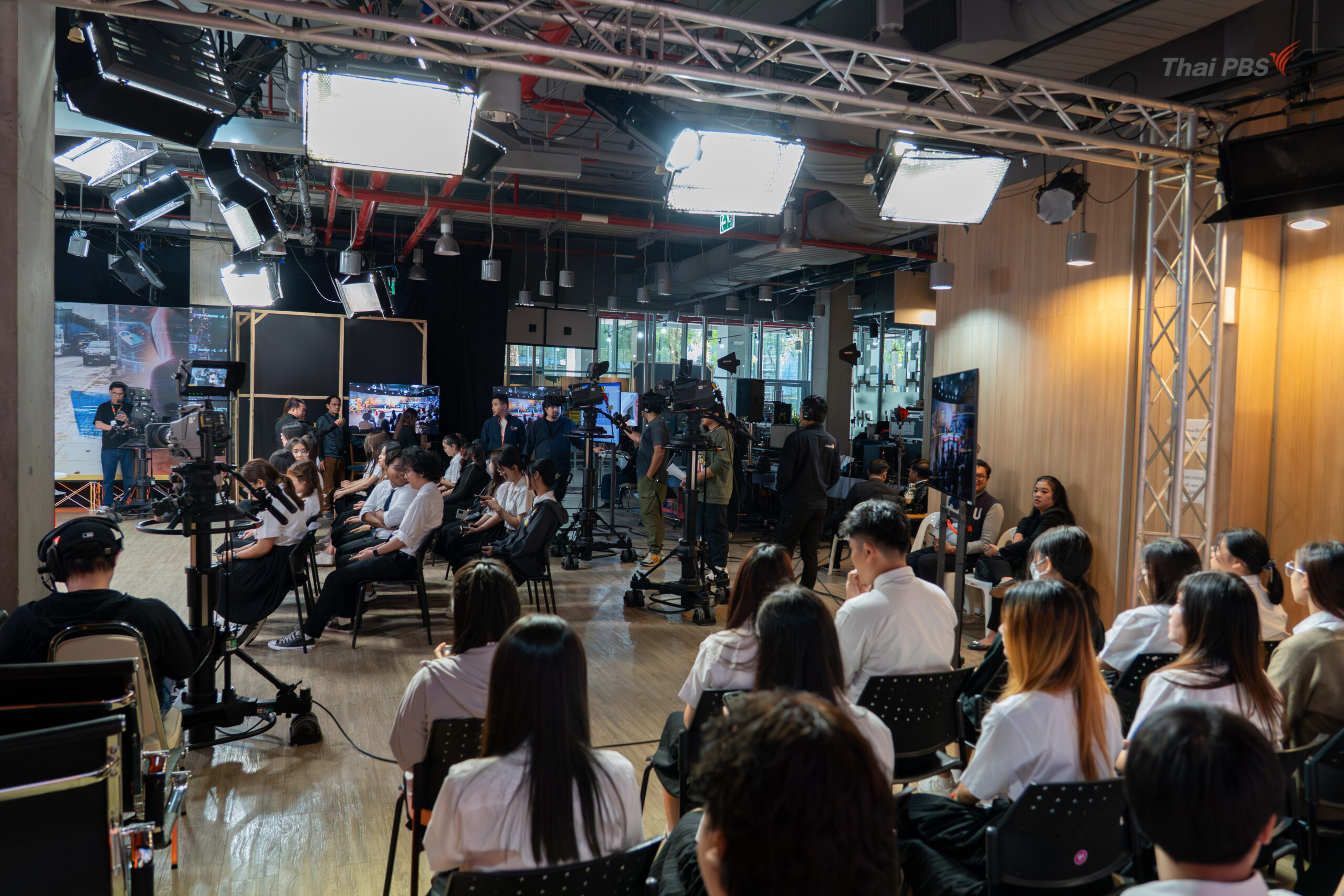 เยี่ยมชมลาดกระบัง-40