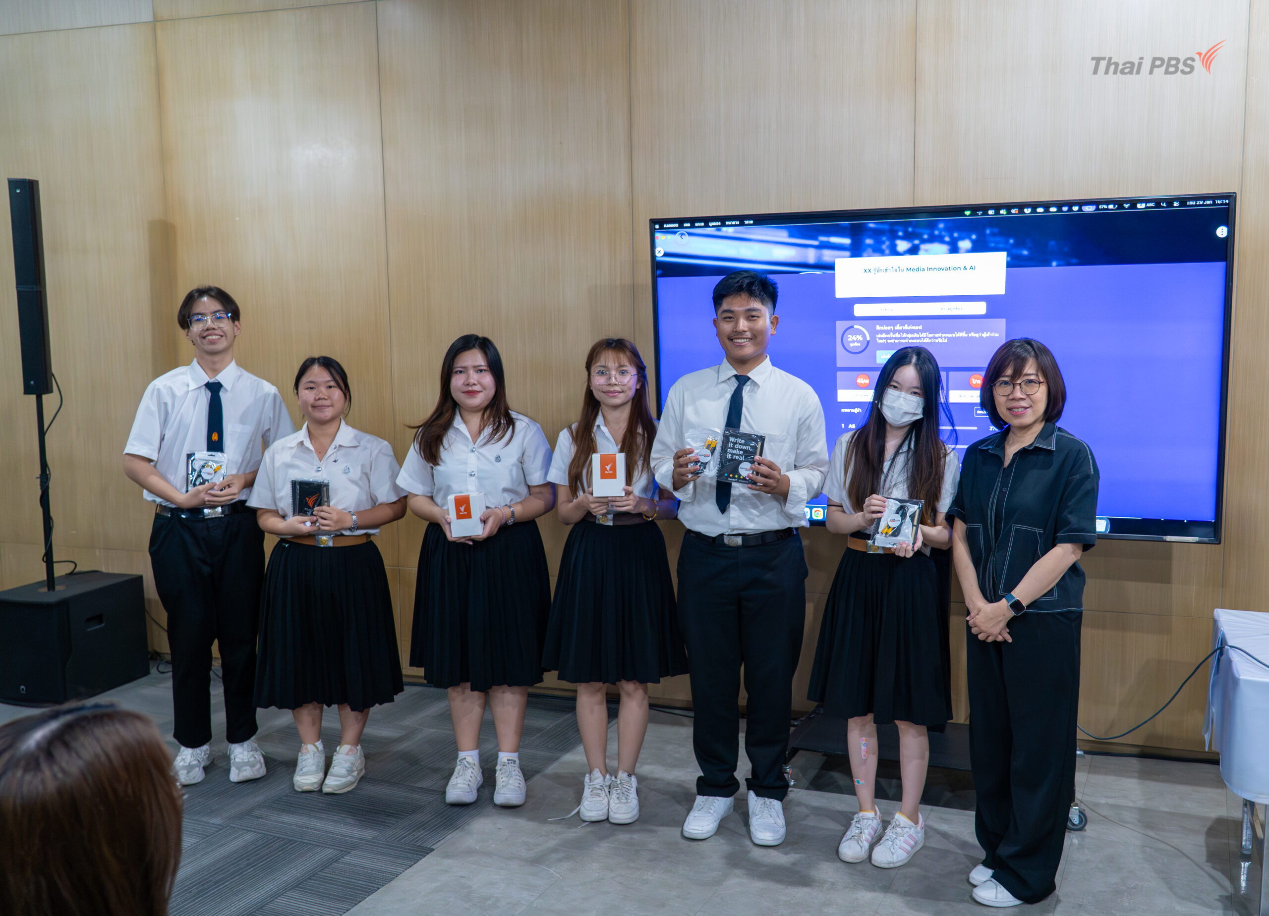 เยี่ยมชมลาดกระบัง-88 (1)