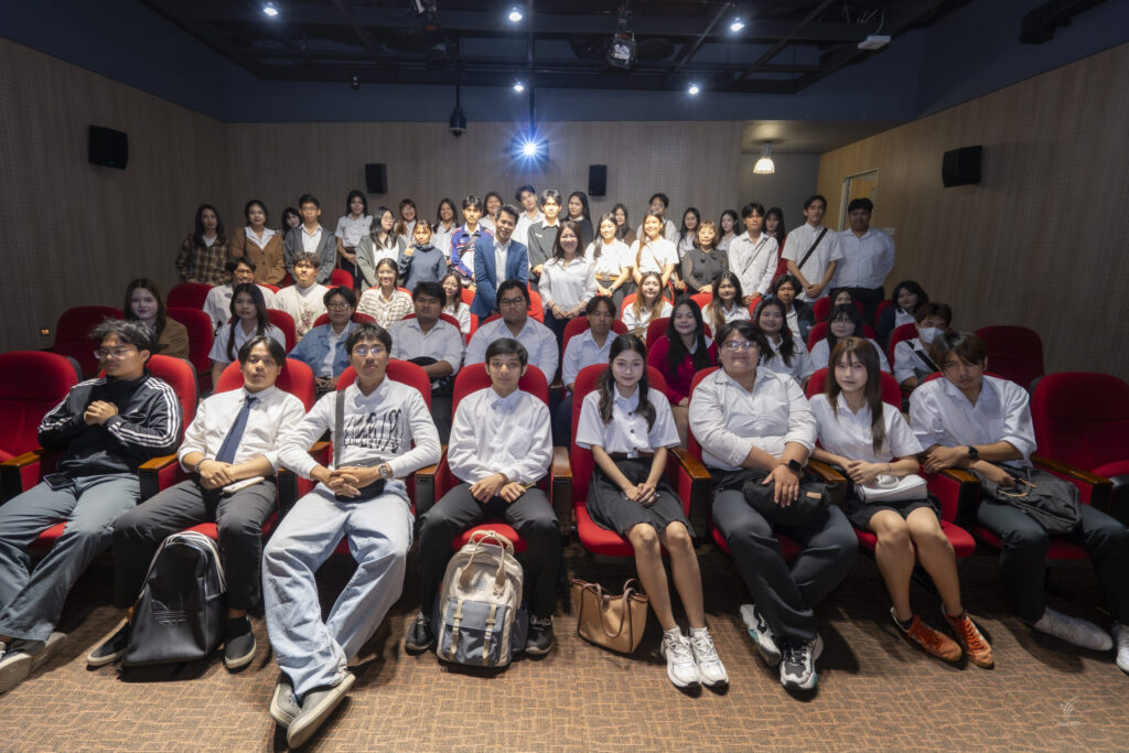 นักศึกษาปี 3 มทร.ธัญบุรี ศึกษาดูงานกระบวนการผลิตข่าวที่ไทยพีบีเอส