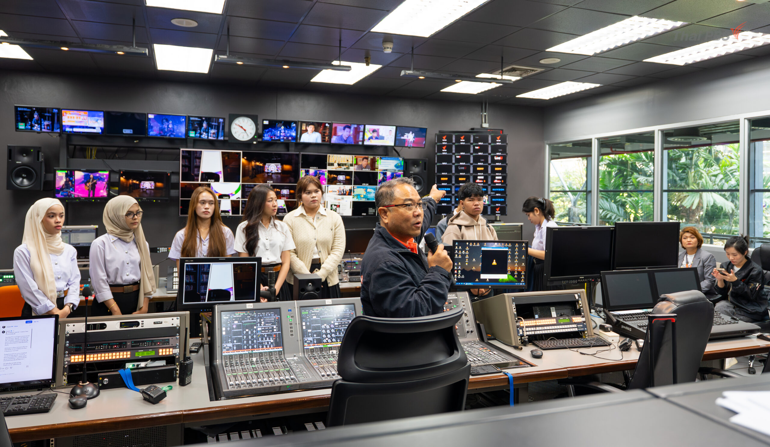 เยี่ยมชม ม.ทักษิณ-15