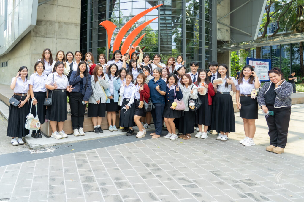 มรภ.กำแพงเพชร ดูงานไทยพีบีเอส เรียนรู้กระบวนการผลิตสื่อและการใช้ภาษาในงานสื่อสาร