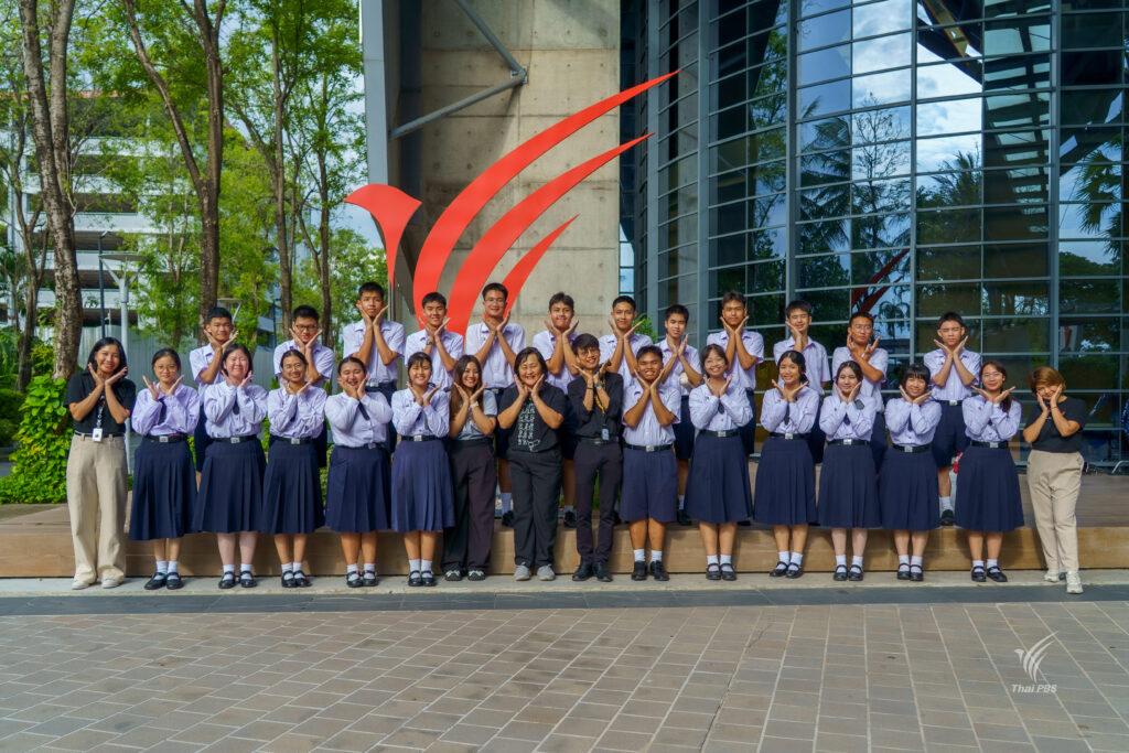 นร.จุฬาภรณราชวิทยาลัย ปทุมธานี เรียนรู้ทักษะภาษาไทยในงานสื่อสารมวลชน ณ ไทยพีบีเอส