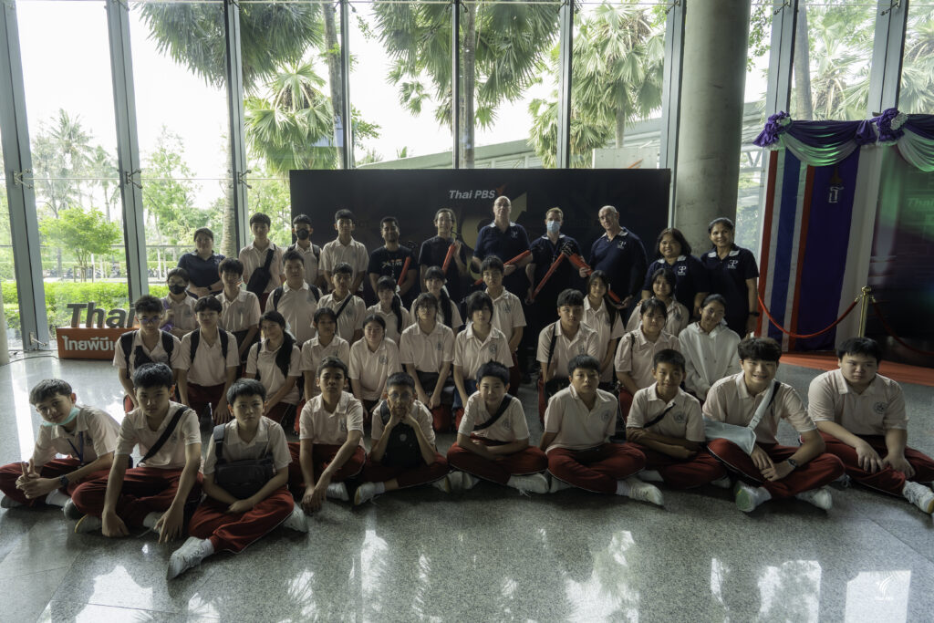 ส่องเบื้องหลัง “ข่าวจริง” นักเรียนอัสสัมชัญสมุทรปราการ เรียนรู้ทุกขั้นตอนการทำงานสื่อไทยพีบีเอส