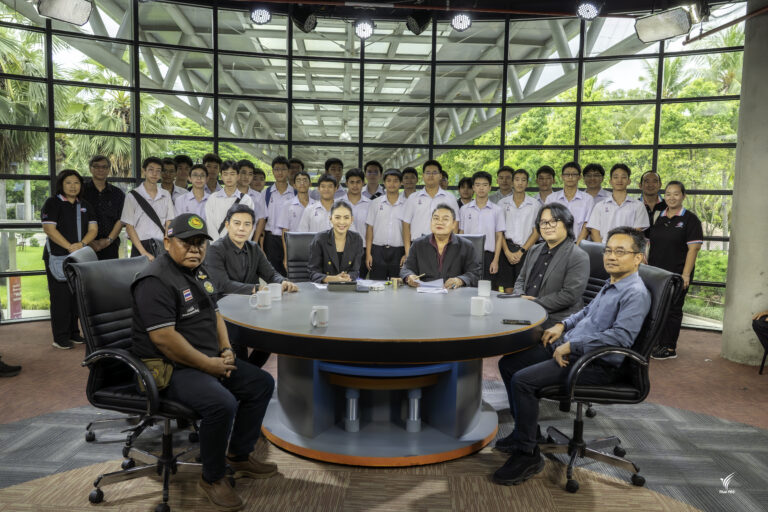 ไทยพีบีเอสต้อนรับนักเรียนโรงเรียนสวนกุหลาบวิทยาลัย ศึกษาดูงานด้านสื่อดิจิทัลและวิชาชีพสื่อสารมวลชน