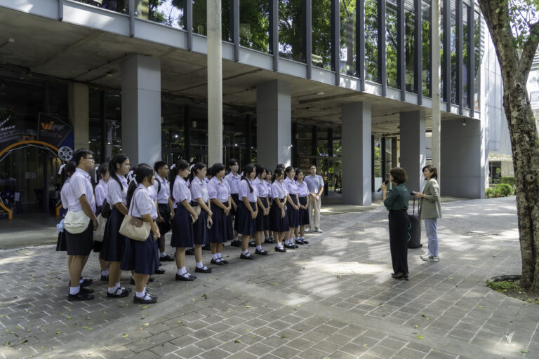ไทยพีบีเอสเปิดพื้นที่แห่งการเรียนรู้  ต้อนรับคณะอาจารย์และนักเรียนโรงเรียนวัดป่าประดู่ สัมผัสประสบการณ์สื่อสาธารณะ   
